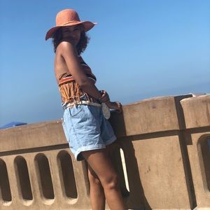 Meet your Posher, Geneva